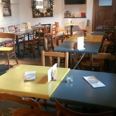 Panzió De L'abbaye Thuin